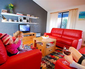 Esperance Island View Apartments - Sunshine Coast Tourism 2
