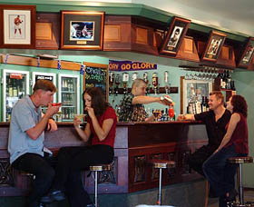 Gloucester Motel - Sunshine Coast Tourism 1