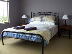 Jacaranda Heights Bed And Breakfast - Holiday Sunshine Coast 1
