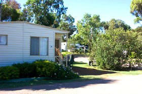 Acclaim Pine Grove Holiday Park - Sunshine Coast Tourism 1