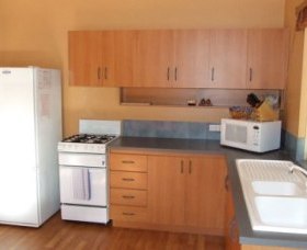 Yallingup Forest Resort - Sunshine Coast Tourism 0