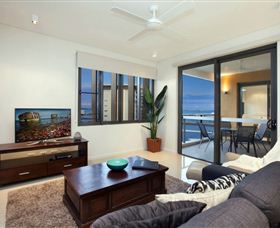 Absolute Waterfront Luxury Apartments - Sunshine Coast Tourism 5