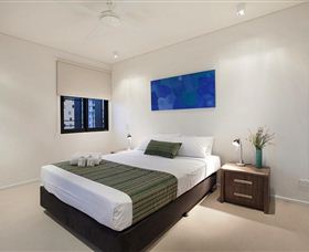Absolute Waterfront Luxury Apartments - Sunshine Coast Tourism 7