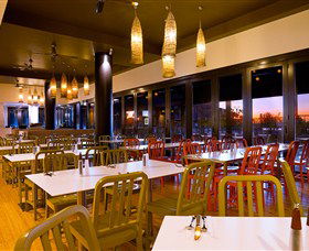 Adina Apartment Hotel Darwin - Holiday Sunshine Coast 2