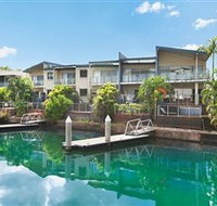 Bay View Luxury Waterfront Villa - Holiday Sunshine Coast