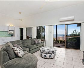 Beach View Holiday Villa - Sunshine Coast Tourism 3