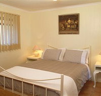 Bond Springs Outback Retreat - Sunshine Coast Tourism