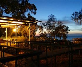 Dugong Beach Resort - Holiday Sunshine Coast 3