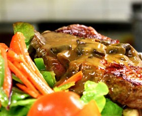 Glen Helen Homestead Lodge - Sunshine Coast Tourism 1