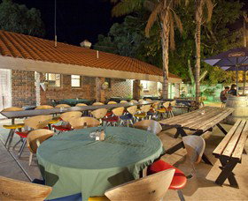 Toddy's Backpackers And Budget Accommodation - Sunshine Coast Tourism 2