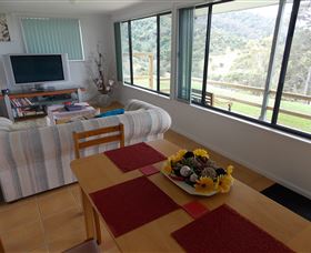 Tonys Bend Campground At Lane Poole Reserve - Sunshine Coast Tourism 1