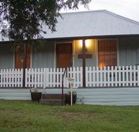 Tinonee Cottages - Sunshine Coast Tourism