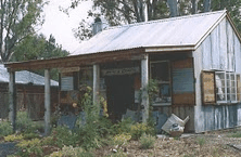 The Slab Hut Samford Art & Craft - Sunshine Coast Tourism 1