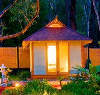 Japanese Mountain Retreat - Sunshine Coast Tourism