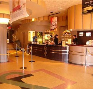 Sun Theatre - Holiday Sunshine Coast 0