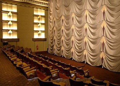 Sun Theatre - Holiday Sunshine Coast 3