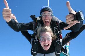 Skydive Temora - Sunshine Coast Tourism 3