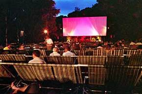 Deckchair Cinema - Sunshine Coast Tourism 2