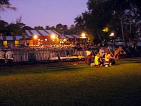 Deckchair Cinema - Sunshine Coast Tourism 3