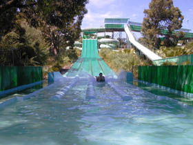 Kalamunda Wet 'n' Wild - Sunshine Coast Tourism 1