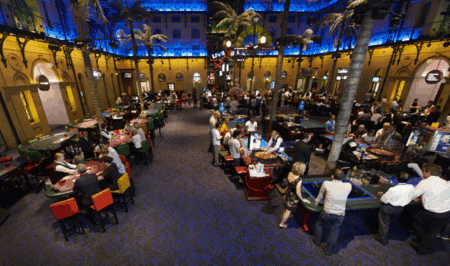 Treasury Hotel And Casino - Holiday Sunshine Coast 1