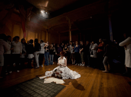 Zen Zen Zo Physical Theatre - Holiday Sunshine Coast 2
