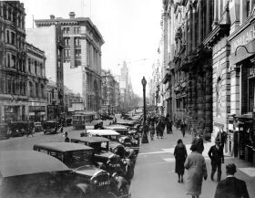 Melbourne City Heritage Walking Tours - Holiday Sunshine Coast 0