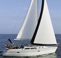 Victorian Yacht Charters - Holiday Sunshine Coast