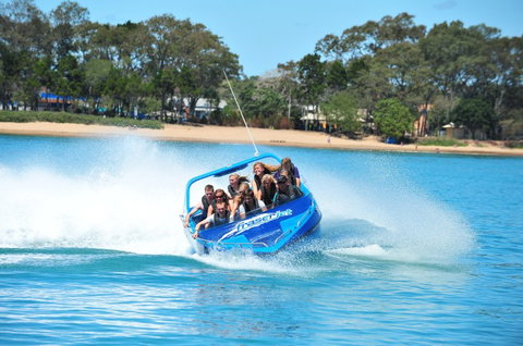 Aquavue Cafe Watersports - Holiday Sunshine Coast 11