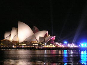 Sydney Opera House - Sunshine Coast Tourism 3