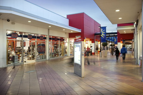 Harbour Town Adelaide - Sunshine Coast Tourism 4