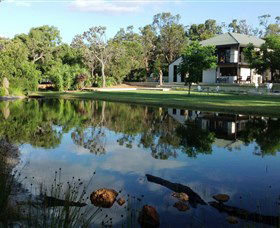 Lake House Gallery - Sunshine Coast Tourism 0