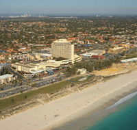 Scarborough Beach - Sunshine Coast Tourism