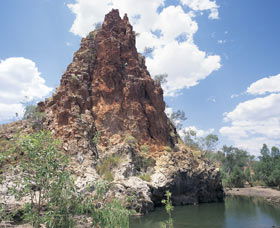 Sawpit Gorge - Sunshine Coast Tourism 0