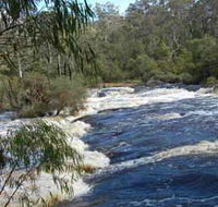 Moons Crossing - Holiday Sunshine Coast