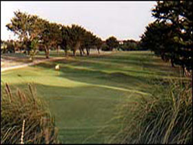 South Lakes Golf Club - Holiday Sunshine Coast 0