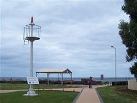 Turnbull Park, Centenary Park And Foreshore - Sunshine Coast Tourism 0