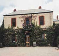 Clos Clare - Holiday Sunshine Coast