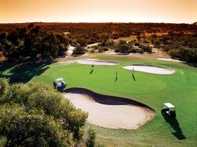 Renmark Golf Club - Holiday Sunshine Coast 0