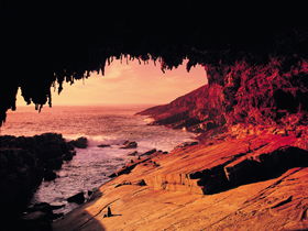 Admirals Arch - Sunshine Coast Tourism 0