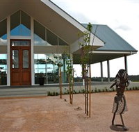 ArtWine Cellar Door - Holiday Sunshine Coast