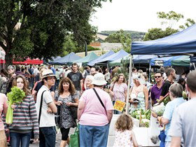 Willunga Farmers' Market - Holiday Sunshine Coast 0