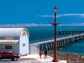 Port Victoria Geology Trail - Sunshine Coast Tourism 0