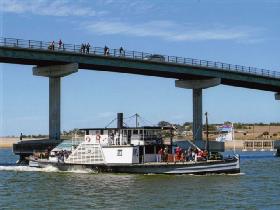 Paddle Steamer Oscar W - Sunshine Coast Tourism 0