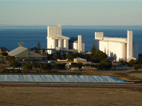 Ardrossan Lookout - Holiday Sunshine Coast 0