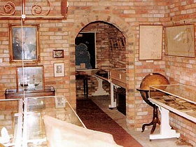 Bligh Museum Of Pacific Exploration - Holiday Sunshine Coast 0