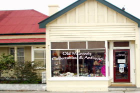 Old Maypole Collectables & Antiques - Sunshine Coast Tourism 0