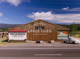 The Apple Shed Tasmania - Sunshine Coast Tourism 0