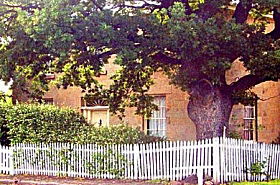 Oak Lodge - Sunshine Coast Tourism 0