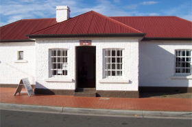 The Watch House - Holiday Sunshine Coast 0